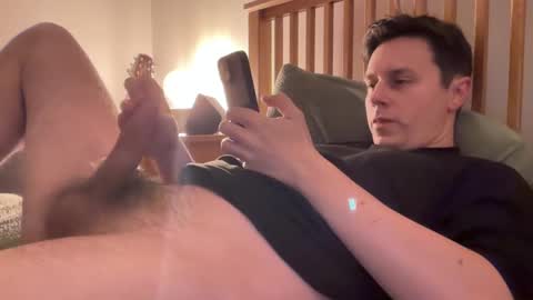 Snapshot of yesimlonely chatting on February 28, 11:45 pm Sal online show from February 28, 11:45 pm