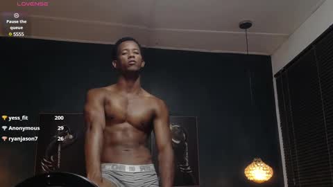 Snapshot of yess_fit chatting on February 12, 7:23 am yess fit online show from February 12, 7:23 am