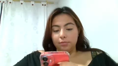 Snapshot of yessica_08 chatting on July 1, 2:35 am yessica and andres online show from July 1, 2:35 am