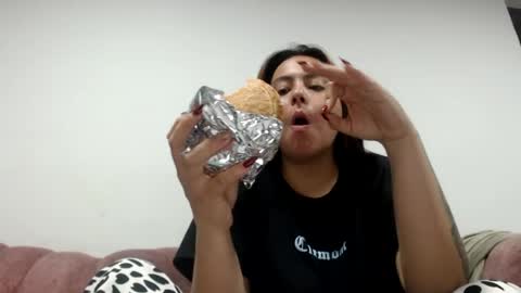Snapshot of yessica_08 chatting on July 16, 2:39 am yessica and andres online show from July 16, 2:39 am