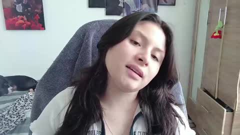 yessica_gomez01 online show from April 23, 7:38 pm