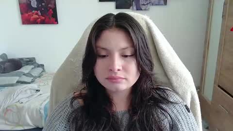 Snapshot of yessica_gomez01 chatting on May 21, 9:22 pm yessica_gomez01 online show from May 21, 9:22 pm