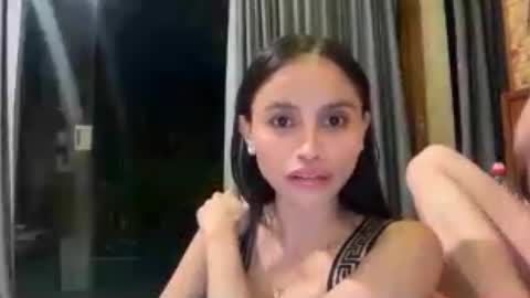 yessica online show from June 17, 6:20 pm