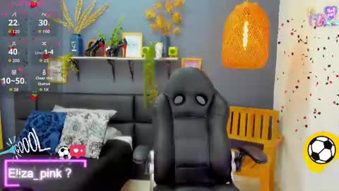 Snapshot of yessika_parker chatting on June 13, 8:45 am yessika_parker online show from June 13, 8:45 am