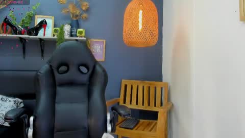 yessika_parker online show from July 24, 8:45 am