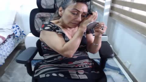 Snapshot of yessilatin chatting on May 20, 7:20 pm jessy online show from May 20, 7:20 pm