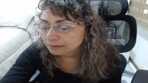 Snapshot of yessilatin chatting on July 14, 6:46 pm jessy online show from July 14, 6:46 pm