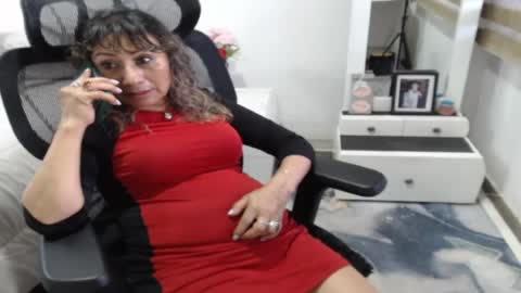 Snapshot of yessilatin chatting on July 15, 10:04 pm jessy online show from July 15, 10:04 pm