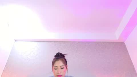 Yesy online show from April 25, 1:41 pm