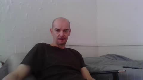 yewloo online show from March 9, 7:56 am