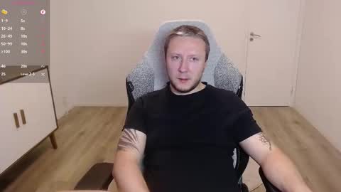 Snapshot of yhdxhy chatting on October 24, 8:38 pm James online show from October 24, 8:38 pm