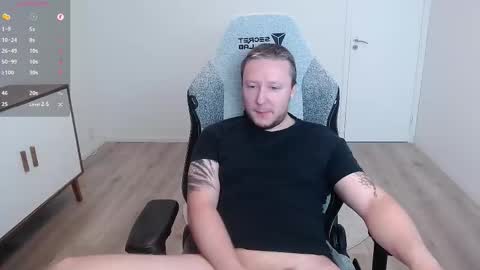 Snapshot of yhdxhy chatting on October 26, 12:11 pm James online show from October 26, 12:11 pm