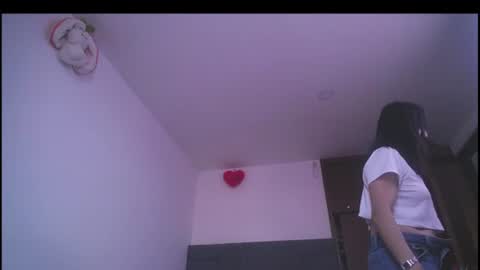 Snapshot of yinn_silver chatting on July 31, 12:04 pm Yiny online show from July 31, 12:04 pm