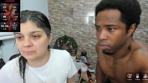 Snapshot of yinyyanghot chatting on December 20, 12:51 am yinyyanghot online show from December 20, 12:51 am