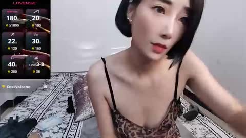 Snapshot of yiwa2025 chatting on November 1, 6:04 am yiwa2025 online show from November 1, 6:04 am