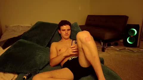 Snapshot of yngdesire1 chatting on November 23, 6:35 am yngdesire1 online show from November 23, 6:35 am