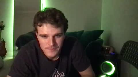 Snapshot of yngdesire1 chatting on December 1, 9:03 am yngdesire1 online show from December 1, 9:03 am