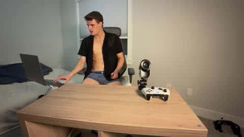 yngdesire1 online show from February 9, 8:18 am