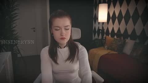 Snapshot of ynnenbrynn chatting on January 7, 6:27 am ynnenbrynn online show from January 7, 6:27 am