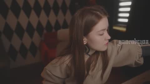 Snapshot of ynnenbrynn chatting on November 13, 7:29 am ynnenbrynn online show from November 13, 7:29 am