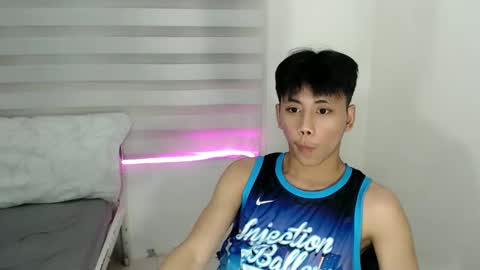 ynotyu online show from October 4, 3:32 pm