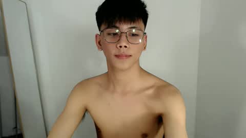 ynotyu online show from March 6, 8:38 pm