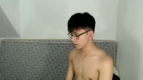 Snapshot of ynotyu chatting on June 16, 10:01 pm ynotyu online show from June 16, 10:01 pm