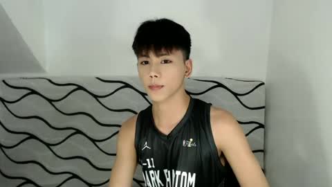 Snapshot of ynotyu chatting on June 21, 6:54 pm ynotyu online show from June 21, 6:54 pm