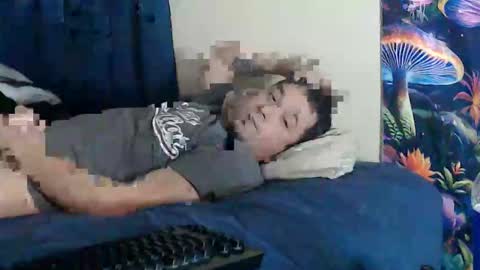 Snapshot of yobleez chatting on January 7, 5:04 pm yobleez online show from January 7, 5:04 pm