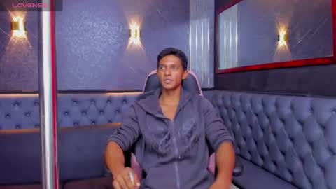 Snapshot of yoel_blessed chatting on June 21, 7:16 pm Yoel online show from June 21, 7:16 pm