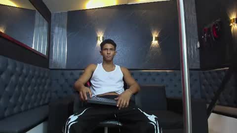 Snapshot of yoel_blessed chatting on July 16, 12:11 pm Yoel online show from July 16, 12:11 pm