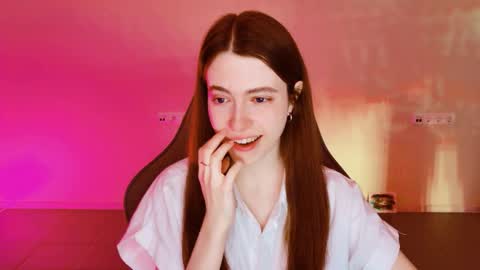 yoka_paradoxxx online show from February 14, 9:17 am