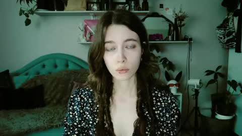 Snapshot of yoka_paradoxxx chatting on May 21, 10:00 am yoka_paradoxxx online show from May 21, 10:00 am