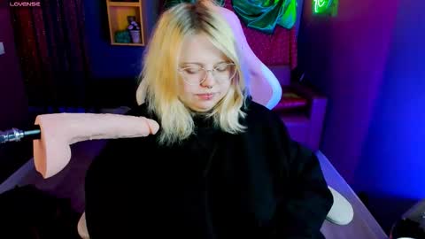 Yoki online show from January 12, 6:51 am