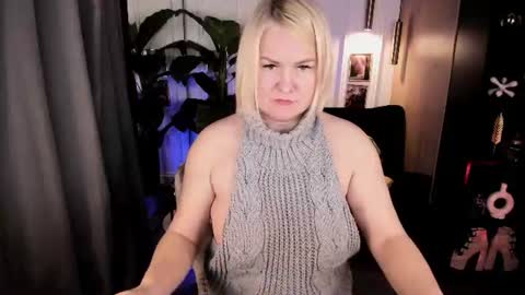 Snapshot of yolanda_kiss chatting on June 26, 8:24 pm Yolanda online show from June 26, 8:24 pm