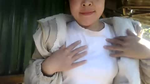 yongmi_ online show from November 23, 2:00 am