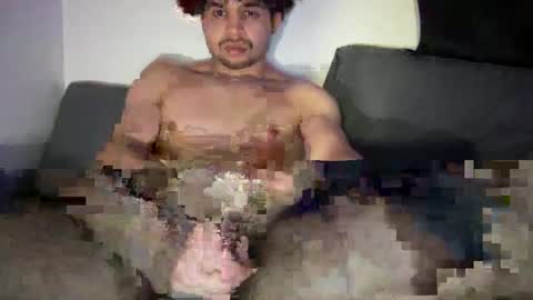 YooitssJ online show from February 17, 4:53 am