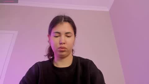 yooleen online show from October 9, 3:15 am