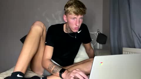 Snapshot of yorkshirelad208 chatting on January 11, 9:46 pm Harrison online show from January 11, 9:46 pm