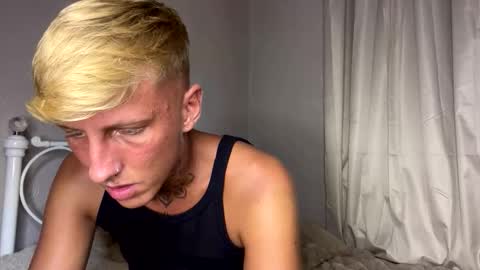 Snapshot of yorkshirelad208 chatting on November 6, 7:15 pm Harrison online show from November 6, 7:15 pm