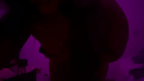 yorlenig692 online show from October 3, 6:54 am