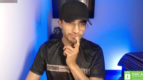 Snapshot of yoshy_man chatting on April 9, 3:17 am yoshy_man online show from April 9, 3:17 am