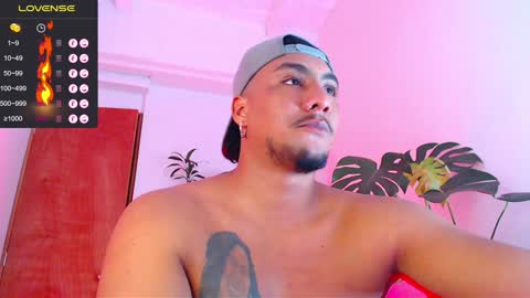 Snapshot of yosoy_enzo2020 chatting on December 29, 7:50 am Enzo online show from December 29, 7:50 am