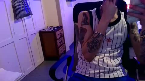 Snapshot of yosoyplex91 chatting on March 2, 10:38 pm AlexBlack online show from March 2, 10:38 pm