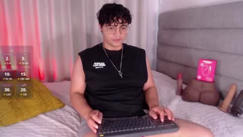 Snapshot of yossefmout chatting on July 18, 12:20 pm Yossef online show from July 18, 12:20 pm