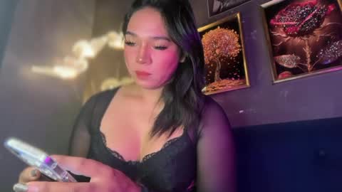 Snapshot of you_should_try chatting on June 8, 3:29 am Denice online show from June 8, 3:29 am