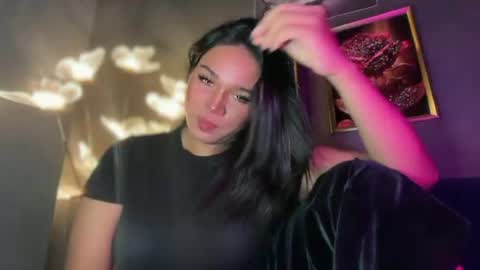Snapshot of you_should_try chatting on June 11, 5:33 pm Denice online show from June 11, 5:33 pm