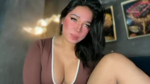 Snapshot of you_should_try chatting on July 3, 5:03 am Denice online show from July 3, 5:03 am