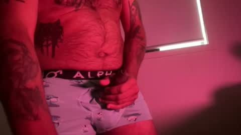 Snapshot of you_squirt chatting on May 19, 1:56 am Blackmeat online show from May 19, 1:56 am