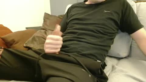 Snapshot of youboyvie chatting on January 25, 1:41 pm Rob online show from January 25, 1:41 pm